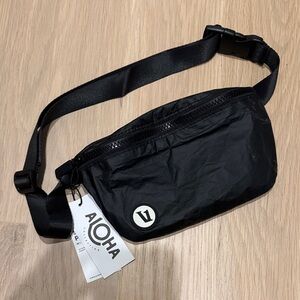 Vuori Black Mini Bag